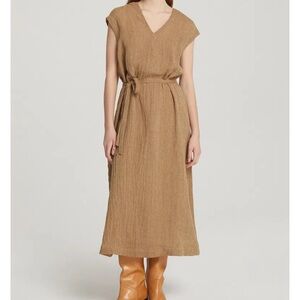 Pomandere
Linen Dress - Pomandère